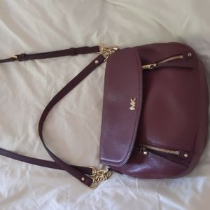 Michael kors crossbody